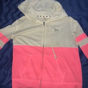 Super cute zip of hoodie from pink size small!